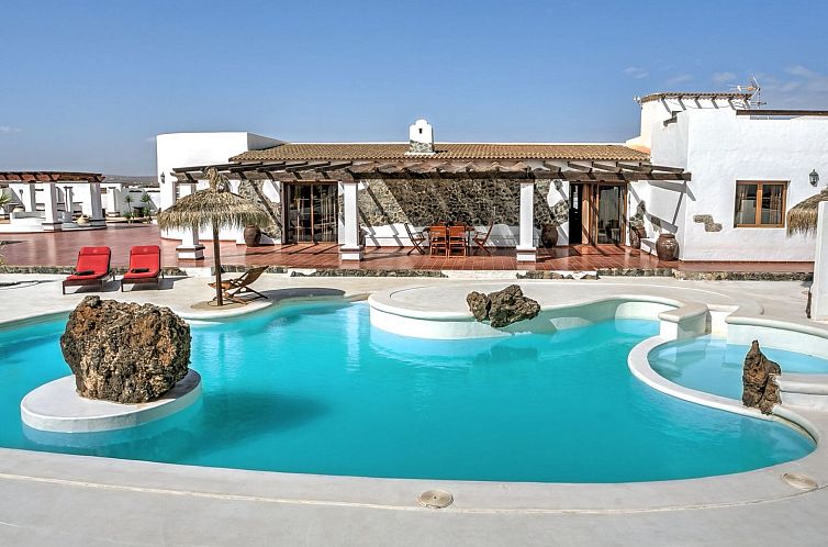 Vakantiehuis Villa mit privatem Pool