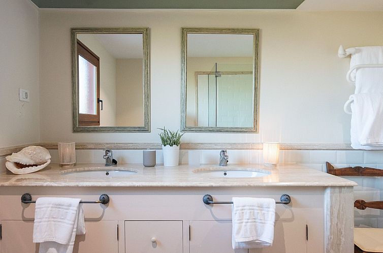 Appartement Wunderschöne Villa in einer einzigartigen natü