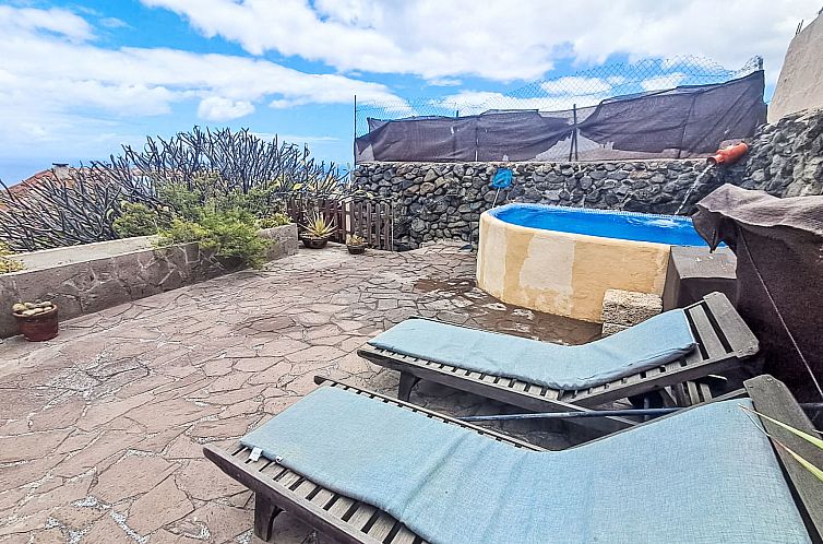 Vakantiehuis Haus mit Schwimmbad-Whirlpool in ruhiger Umgebu