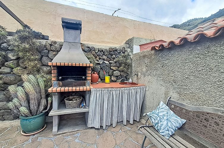 Vakantiehuis Haus mit Schwimmbad-Whirlpool in ruhiger Umgebu