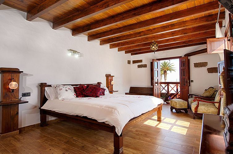 Vakantiehuis Exklusives Landhaus mit Garten und überdachter
