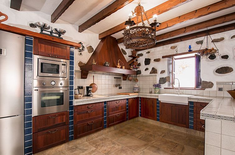 Vakantiehuis Exklusives Landhaus mit Garten und überdachter