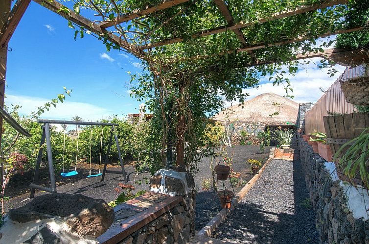 Vakantiehuis Exklusives Landhaus mit Garten und überdachter
