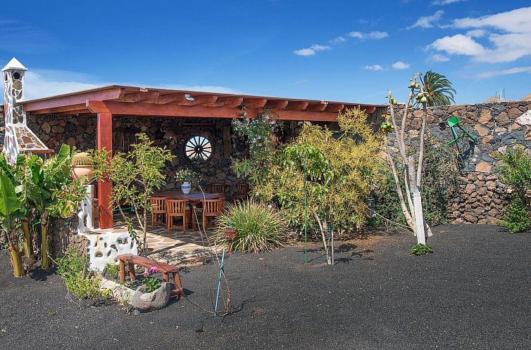 Vakantiehuis Exklusives Landhaus mit Garten und überdachter