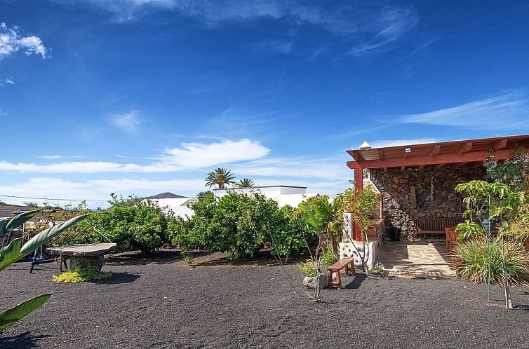 Vakantiehuis Exklusives Landhaus mit Garten und überdachter