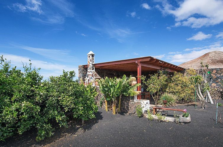 Vakantiehuis Exklusives Landhaus mit Garten und überdachter