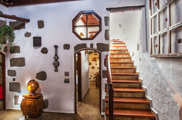 Vakantiehuis Exklusives Landhaus mit Garten und überdachter