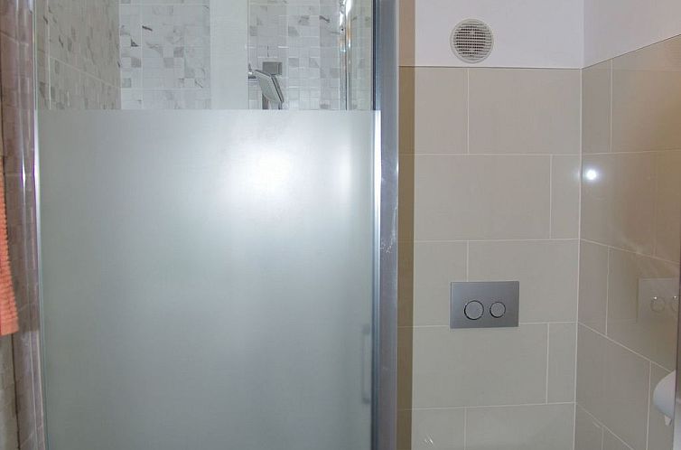 Vakantiehuis Sonniges Ferienhaus mit Grill, Garten und Pool