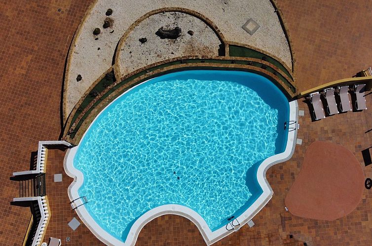 Vakantiehuis Komfortable Wohnung, Wifi, am Pool