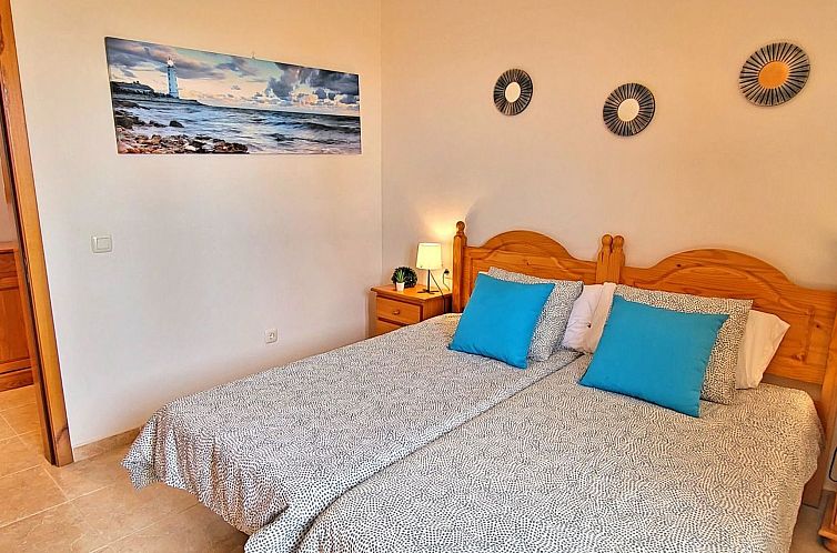 Appartement Schöne Ferienwohnung mit Terrasse und Meerblick