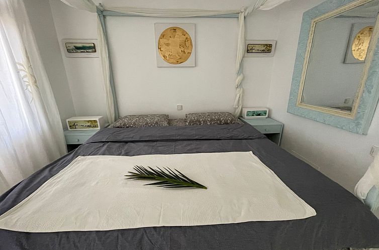 Vakantiehuis Eine romantische Villa direkt am Strand Sotaven