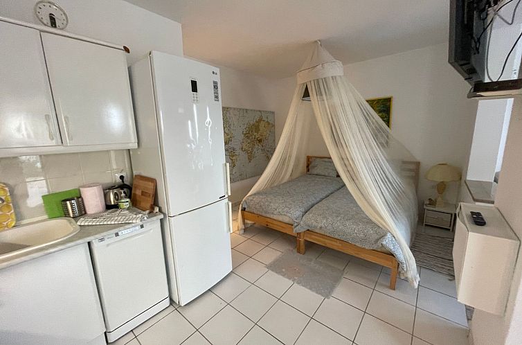 Vakantiehuis Eine romantische Villa direkt am Strand Sotaven