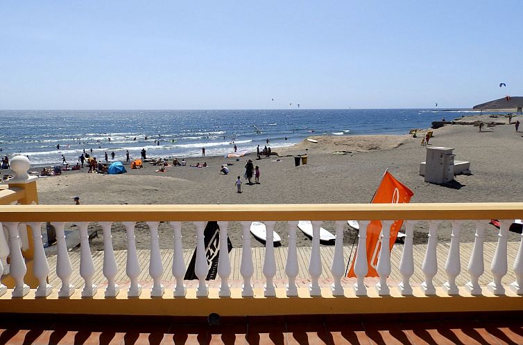 Vakantiehuis Haus mit Wifi und Terrasse direkt am Strand