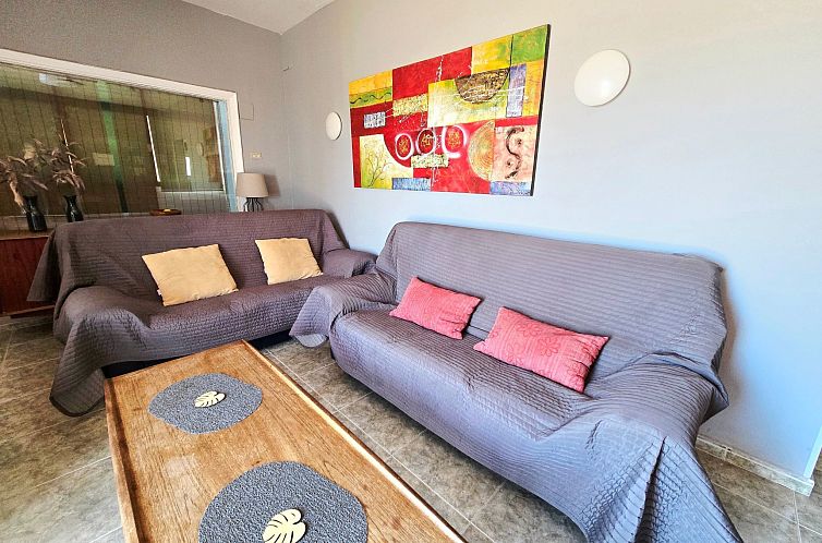 Vakantiehuis Haus mit Wifi und Terrasse direkt am Strand