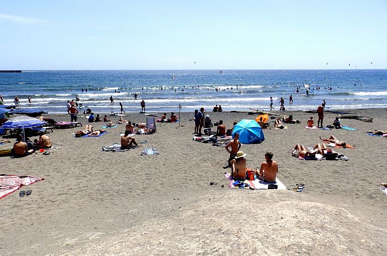 Vakantiehuis Haus mit Wifi und Terrasse direkt am Strand
