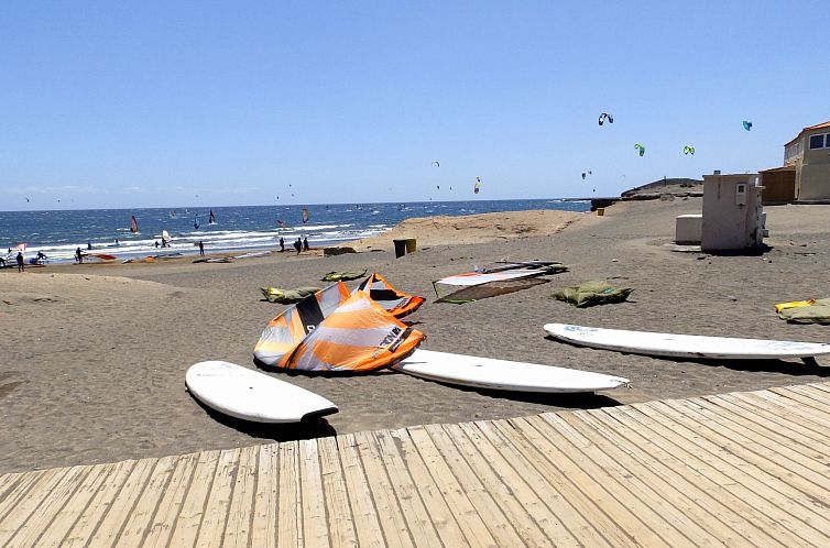 Vakantiehuis Haus mit Wifi und Terrasse direkt am Strand