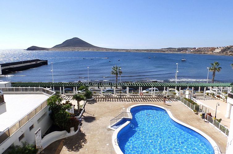 Appartement mit Balkon und Meerblick