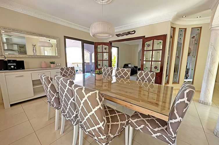 Vakantiehuis Luxus-Villa Lucia