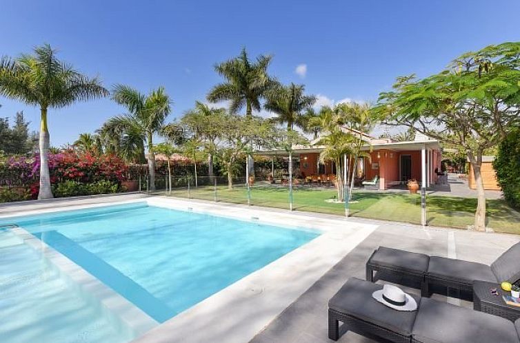Villa El Flamboyan
