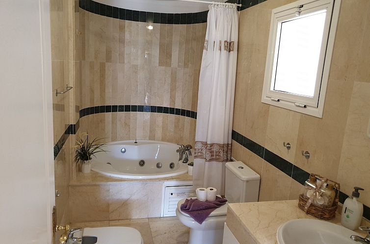 Appartement mit beheiztem gemeinsamem Pool