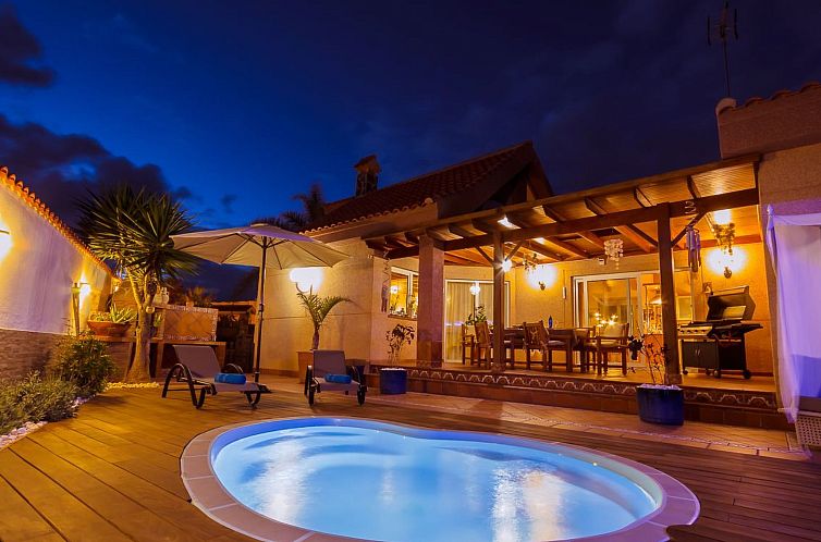 Vakantiehuis Strandnahes Ferienhaus Hibiscus mit privatem Po