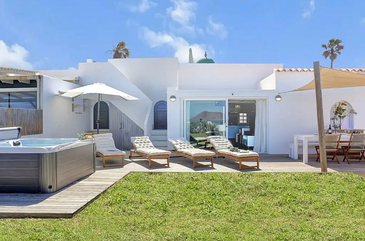 The Beach House (new listing)