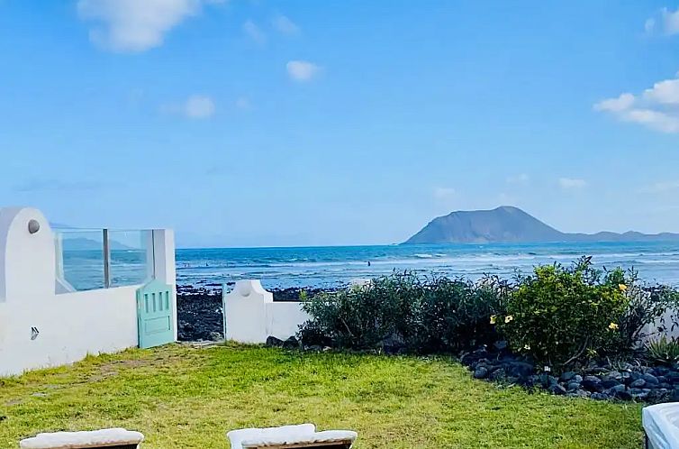 The Beach House (new listing)