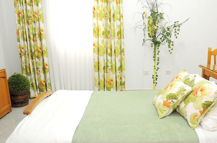 Appartement Touristenwohnung mit Wi-Fi