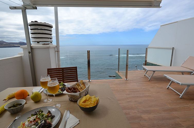 Appartement Wohnung mit privater Terrasse und Meerblick