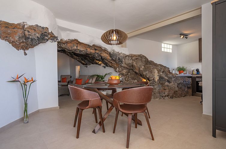 Vakantiehuis Spektakuläre Höhle mit zwei großen Terrassen