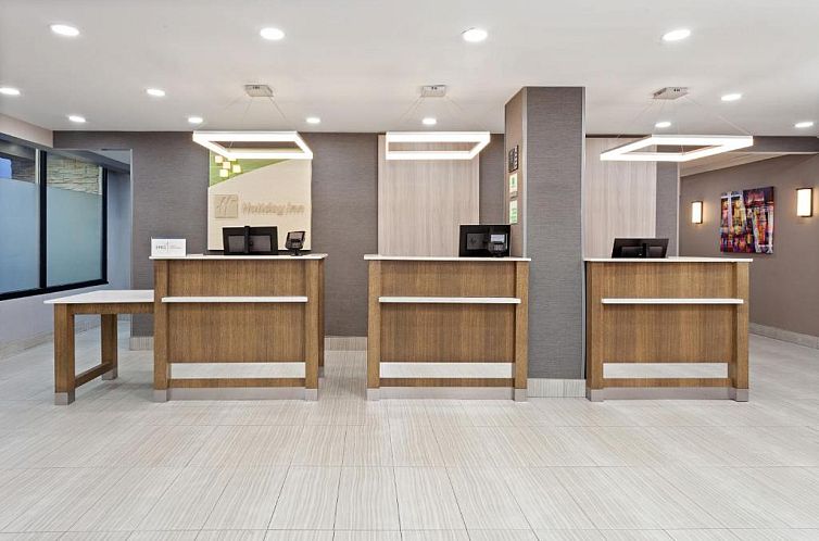Holiday Inn Chicago/Oak Brook, an IHG Hotel
