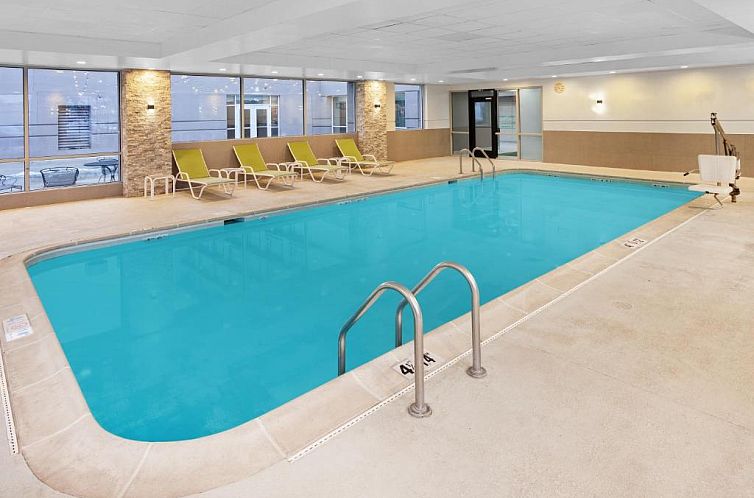 Holiday Inn Chicago/Oak Brook, an IHG Hotel