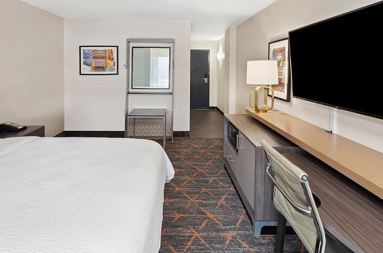 Holiday Inn Chicago/Oak Brook, an IHG Hotel