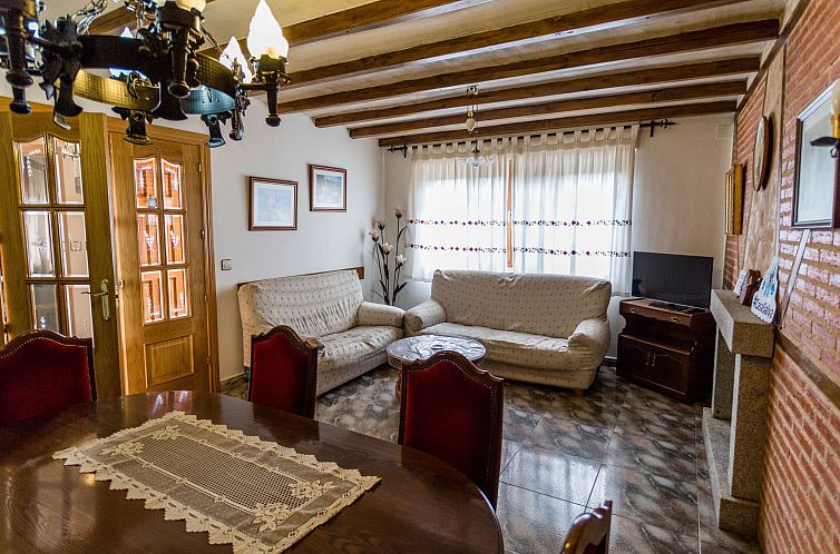Vakantiehuis Sehr gepflegtes Ferienhaus im typisch spanische