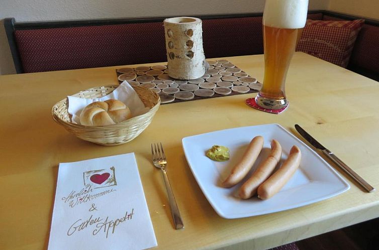 Hilleprandt - Adults Only