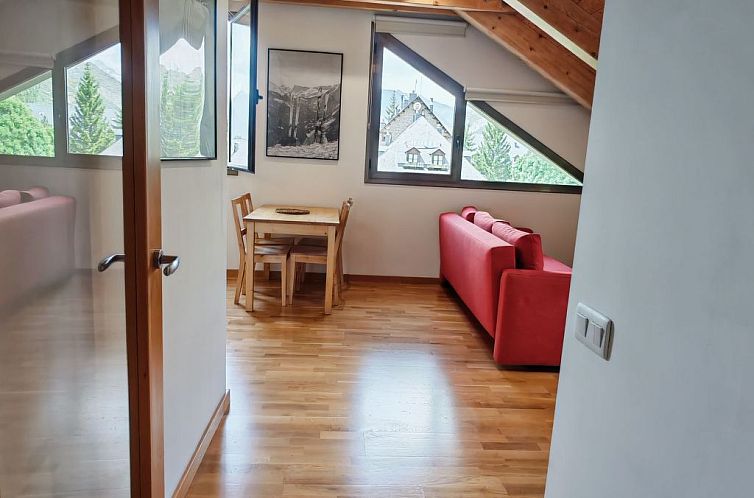 Appartement Aüt 3 Dachgeschosswohnung in Vall de Boí