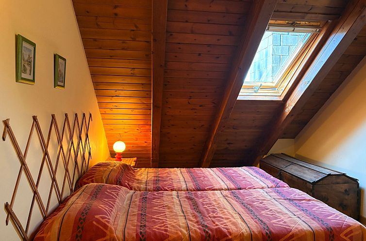 Appartement Triplex Erta 8 mit Dachgeschoss und ausgezeichne