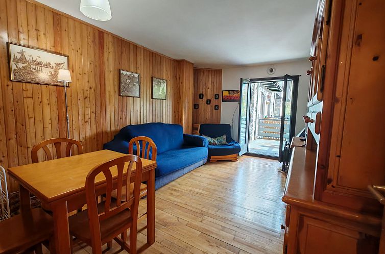 Appartement Wohnung Besiberri 3 befindet sich im Erdgeschoss