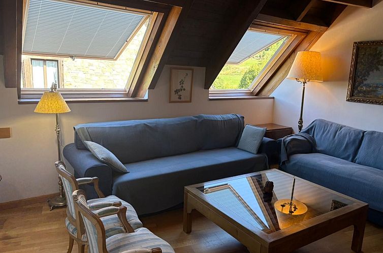 Appartement Duplex mit moderner und geräumiger Küche Erta 