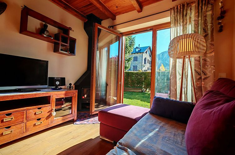 Appartement Wohnung mit privatem Garten und gemütlichem Pui