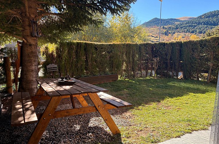 Appartement Wohnung mit privatem Garten und gemütlichem Pui