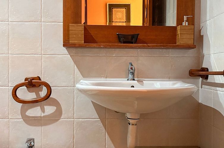 Appartement Wohnung mit privatem Garten und gemütlichem Pui
