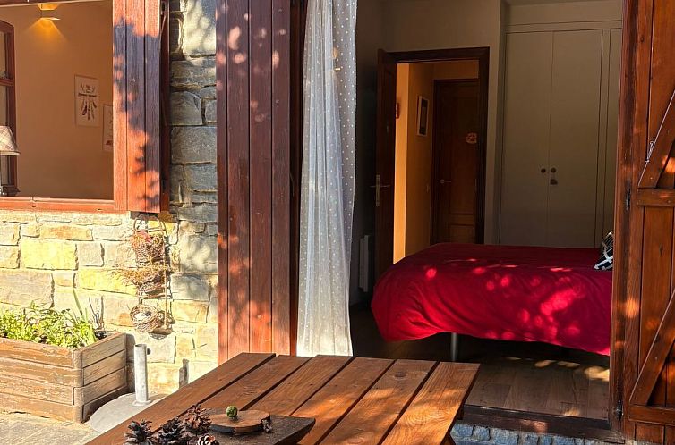 Appartement Wohnung mit privatem Garten und gemütlichem Pui