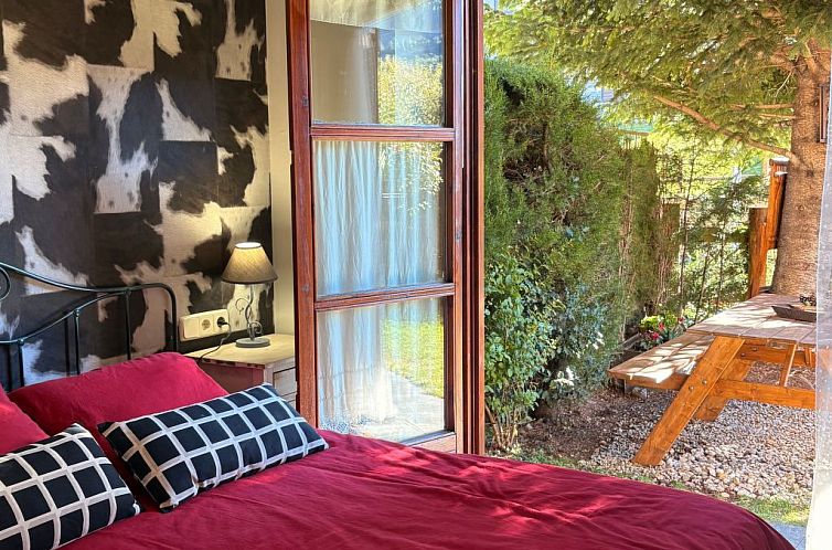 Appartement Wohnung mit privatem Garten und gemütlichem Pui