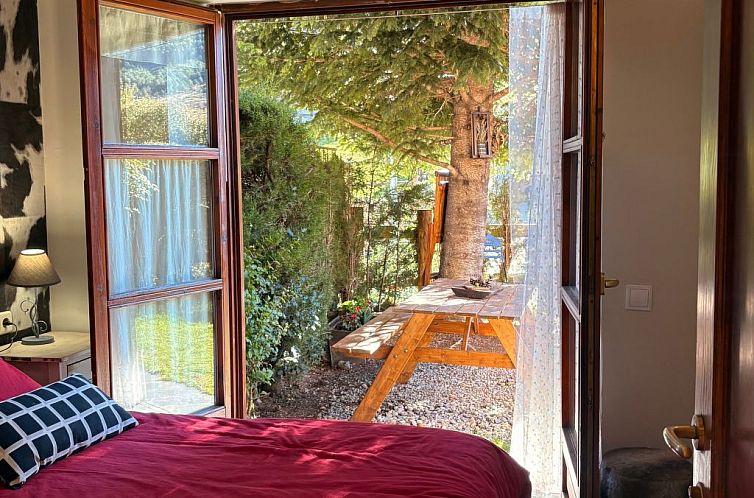 Appartement Wohnung mit privatem Garten und gemütlichem Pui