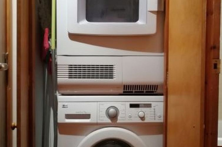Appartement Geräumige Wohnung mit Garten und Schwimmbad Her