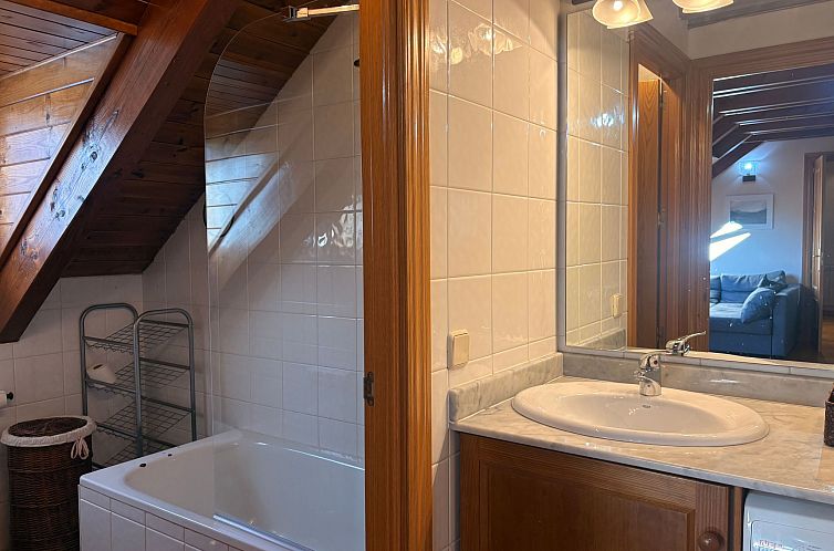 Appartement Dachgeschosswohnung mit Velux erta 3 Vall de Bo?