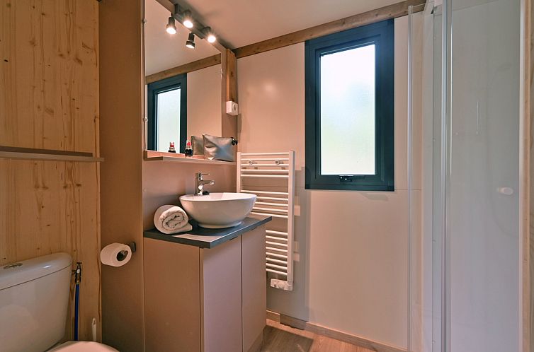 Bungalow Couple Wood