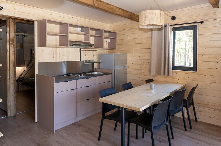 Bungalow Family Wood
