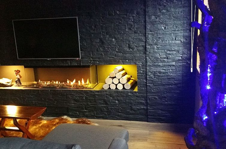 Appartement Appartement 'Borredà' mit Kaminofen